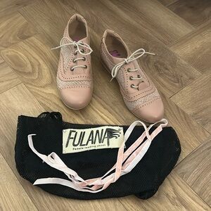 Fulana Latin ballroom female leading shoes